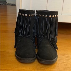 Black fringe boots size 9